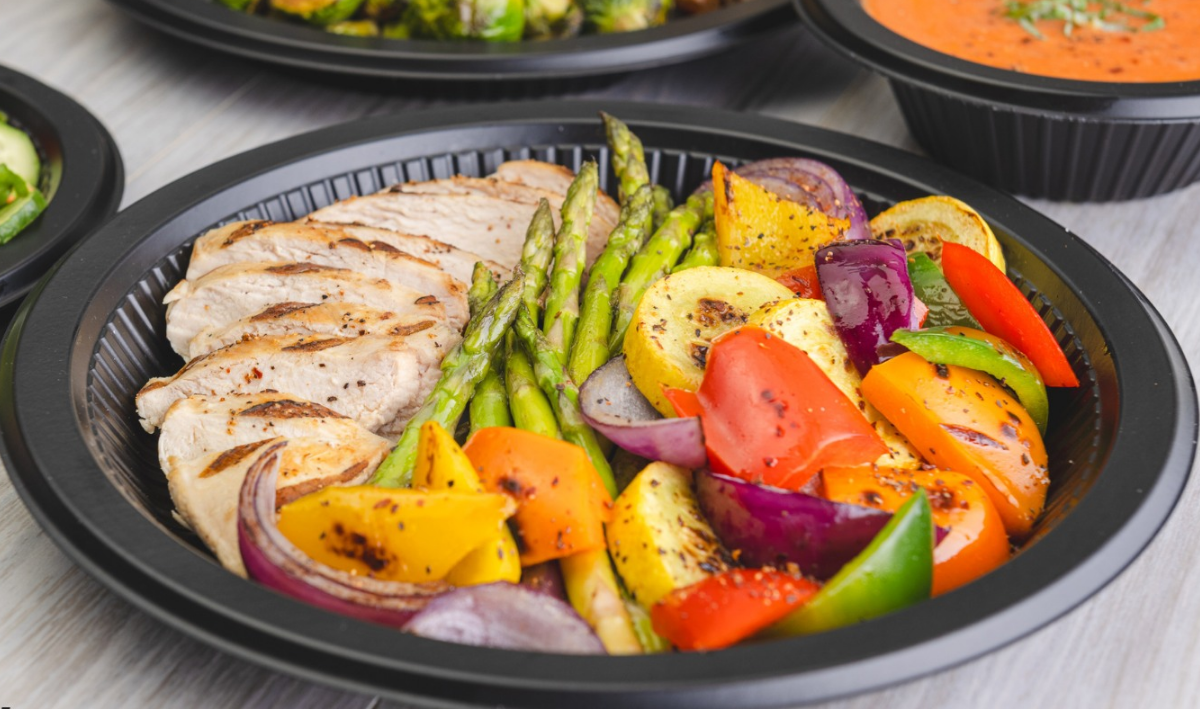 Cum gestionează cutia circulară degradabilă pentru sushi umezeala și condensul de la sushi proaspăt făcut?